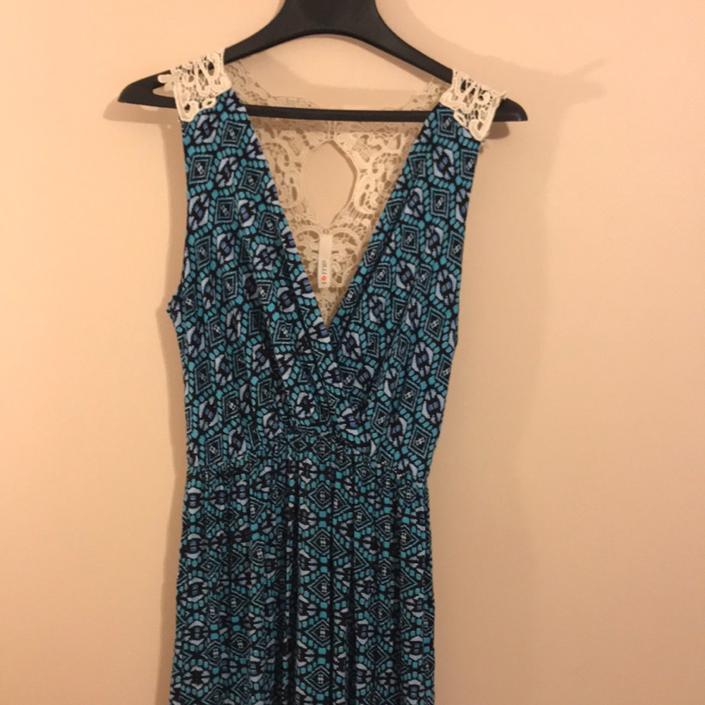 Geometric maxi dress with crocheted back